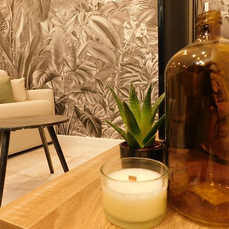 #3 Studio # Place Charmante Тулон Екстериор снимка