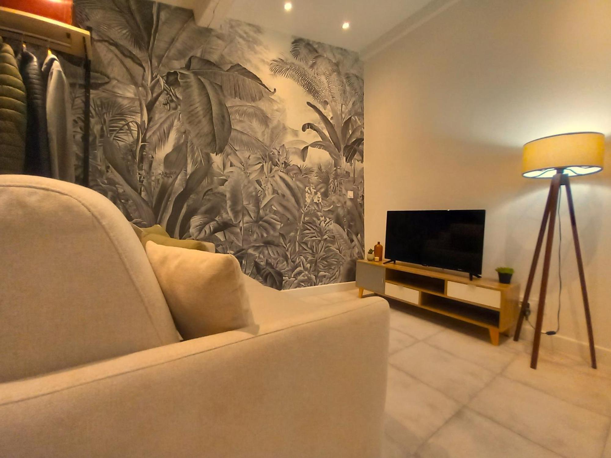 #3 Studio # Place Charmante Тулон Екстериор снимка